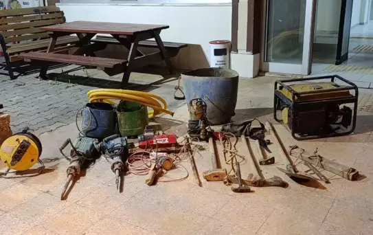 Kırıkkale'de Kaçak Define Arayan 4 Şüpheli Yakalandı