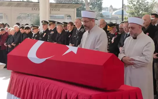 Başakşehir'de Polis Servis Aracının Karıştığı Kazada Şehit Olmuştu