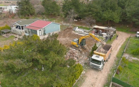 Çanakkale'de 21 Kaçak Yapı Yıkıldı