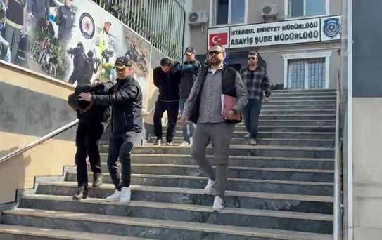 Finans Danışmanı 4,5 Milyon Dolarlık Dolandırıcılıkla Yakalandı