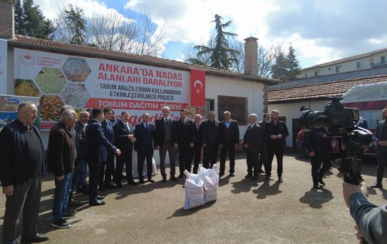 Gölbaşı'nda Nohut Tohumu Dağıtımı