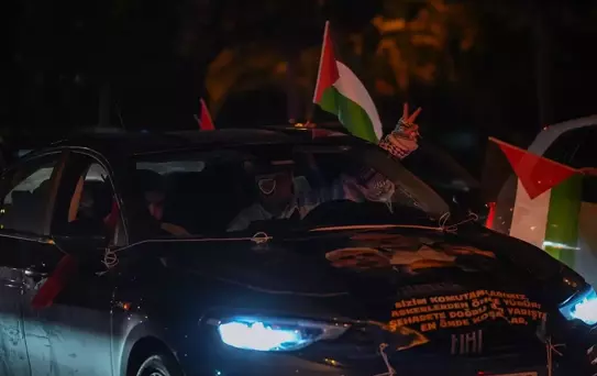 İstanbul'da Filistin İçin Araç Konvoyu