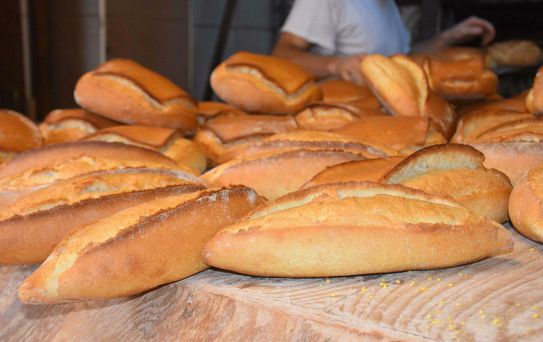 İzmir'de toplu ulaşım ve ekmek zamlandı