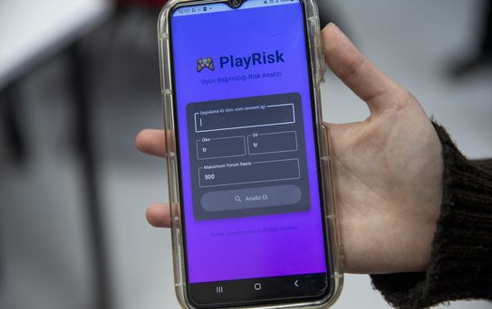 Öğrencilerden Yapay Zeka Destekli Oyun Analizi