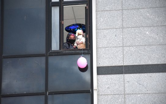 Lösemili Çocuklar İçin Balon Uçurdular