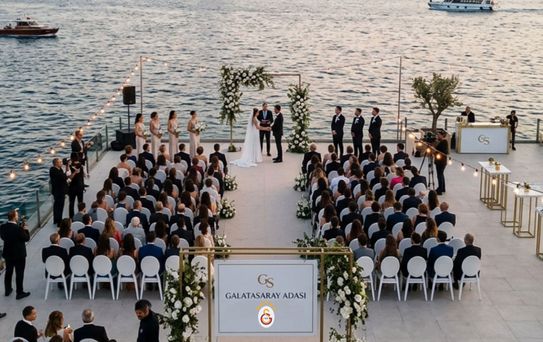 Galatasaray'a yeni gelir kapısı! Çuvalla para kazanacaklar