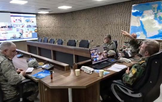 İran'ın 1 numarasından kurmaylarına 'Kara harekatına hazırlanın' talimatı