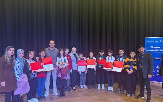 Ağrılı öğrenciler TÜBİTAK Türkiye finallerine iki projeyle katılacak