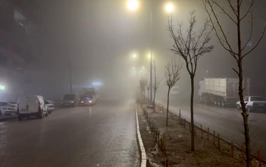 Besni'de Sağanak Yağış ve Yoğun Sis