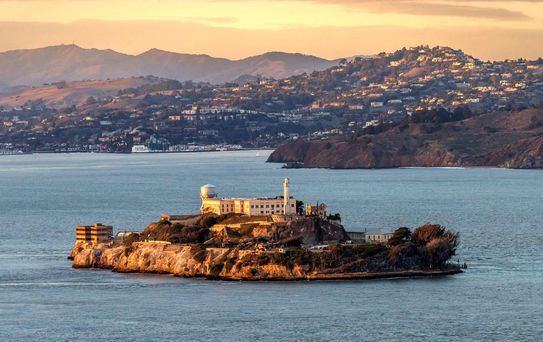 Trump, Alcatraz'ı Yeniden Açmak İstiyor