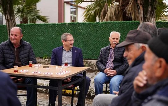 Altınova'da Başkan Ergin'den halkla samimi buluşma