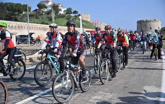 Çanakkale'de 1050 Bisikletli Şehitlere Saygı Sürüşü Gerçekleştirildi