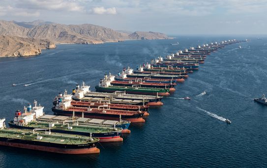 İran, Hürmüz Boğazı'nın yeniden açılması için savaş tazminatı talep etti