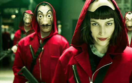 La Casa de Papel'in Tokyo'su Ursula Corbero'dan annelik pozu