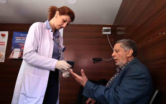 Sağlık Sokağı'nda 20 ayrı branşta danışmanlık ve tetkik hizmeti veriliyor