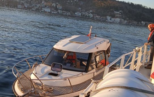Sarıyer'de Sürüklenen Tekne Kurtarıldı