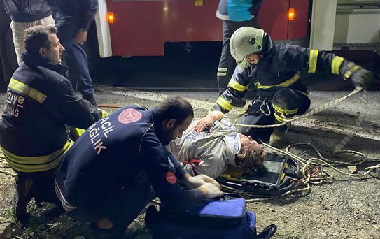 Şarköy'de Uçurumdan Düşen Araçta 3 Yaralı