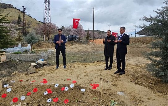 AK Parti Elazığ Milletvekili Keleş'ten şehit polis Seçkin Yavuz'un ailesine ziyaret
