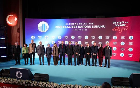AK Parti Genel Başkan Yardımcısı Demir, Altındağ Belediyesinin faaliyet raporu programına katıldı
