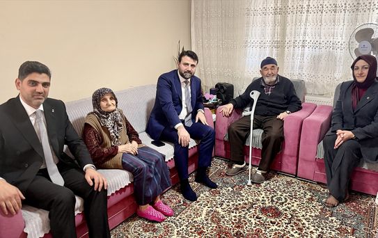 AK Parti Karabük Heyeti Ev Ziyaretinde