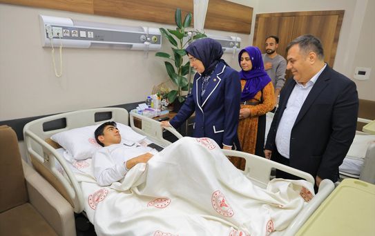 Yazmacı'dan Yaralı Öğrencilere Ziyaret