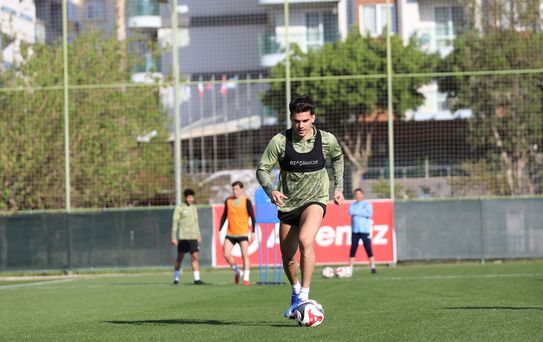 Alanyaspor Beşiktaş Maçına Hazırlanıyor