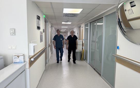 Antalya'da Anne Karnında Müdahale ile Bebek Kurtarıldı