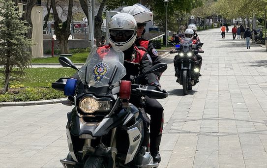 Konya'da Boğulma Tehlikesi Atlatan Sürücüye Polis Müdahalesi