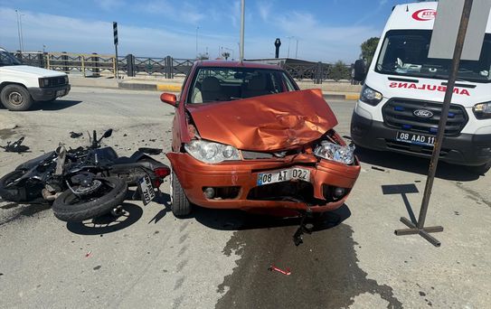 Arhavi'de Motosiklet Kazası: Sürücü Hayatını Kaybetti