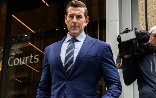 Avustralya'nın en çok madalyalı eski askeri Afganistan'da savaş suçu işlediği iddiasıyla gözaltına alındı