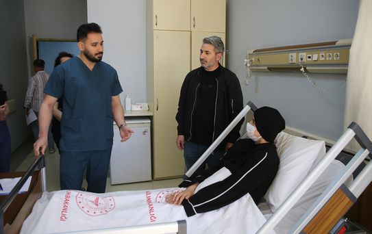 Riskli Ameliyatla Hem Anne Hem Bebek Kurtarıldı