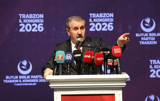 Destici'den 16 Yaş Altı için Sosyal Medya Sınırlaması