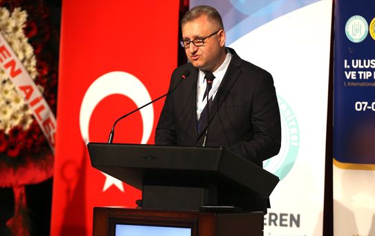 1. Uluslararası Sağlık ve Tıp Bilimleri Kongresi Başladı