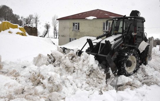 Vali Karakaya'dan Karla Mücadele Ziyareti