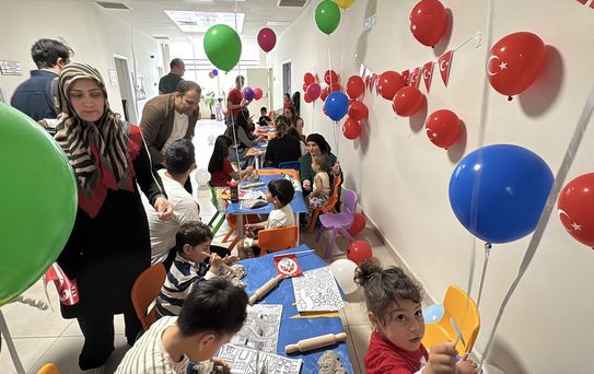 Bodrum'da Hastanedeki Çocuklar İçin 23 Nisan Şenliği