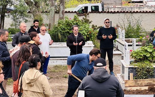 Bodrum'da Müzisyen Kemal Cem Öcal Hayatını Kaybetti