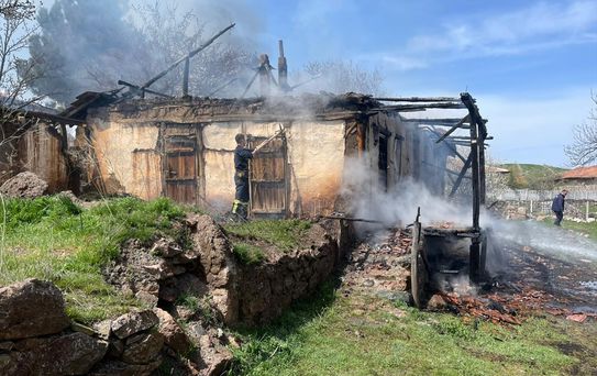 Boğazkale'de Yangın: Ev Kullanılamaz Hale Geldi