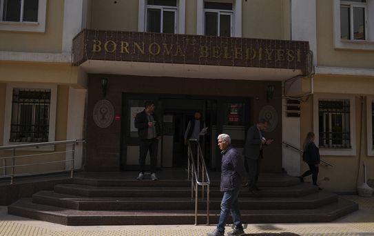 Bornova Belediye Başkanı'na Adli Kontrol