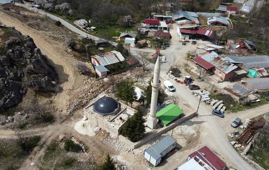 Depremde Hasar Gören Camiler Restorasyona Alındı