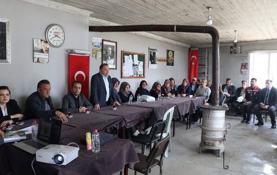 Edirne'de İpek Böceği Yetiştiriciliği Eğitimi