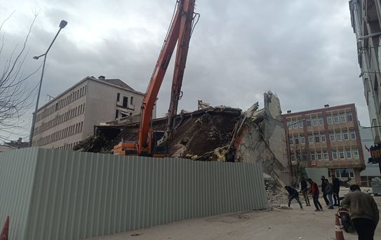 Keşan'da İhlal Yapan Yükleniciye Ceza