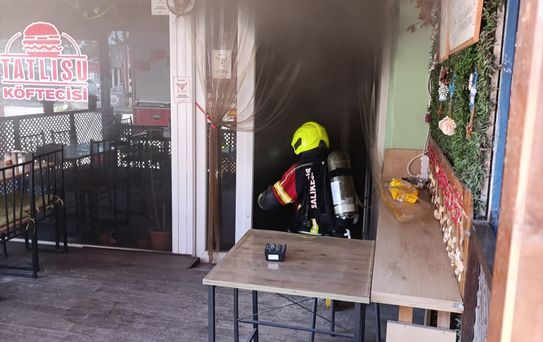 Erdek'te Yangın Kontrol Altına Alındı