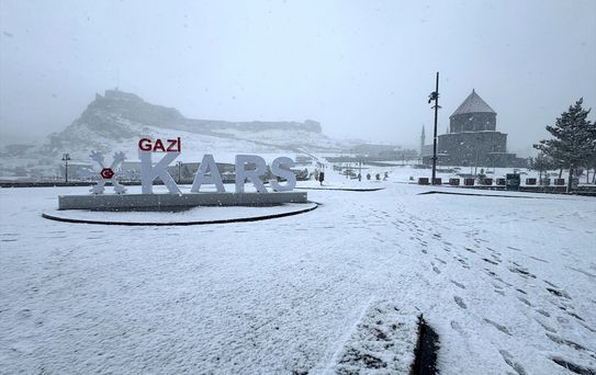 Doğu Anadolu'da Kar Yağışı Etkili