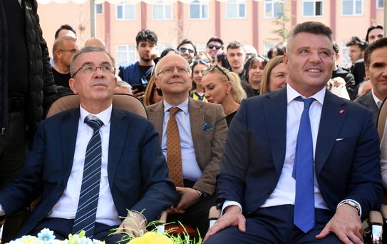 Kırıkkale'de Atatürk Spor Salonu Açıldı