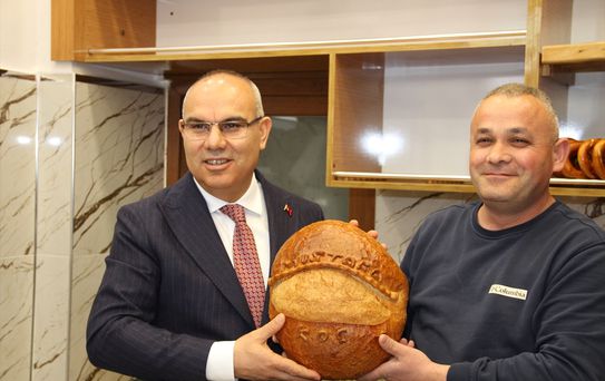 Giresun Valisi Koç, Yağlıdere'yi ziyaret etti
