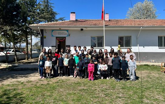 İlkokul öğrencileri 'Minik Kalpler Büyük Hayaller' projesiyle sevindirildi