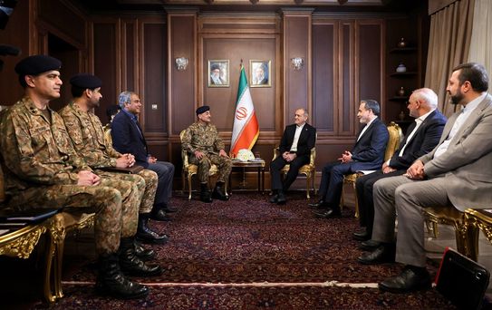 İran, Pakistan Genelkurmay Başkanı'nı Kabul Etti