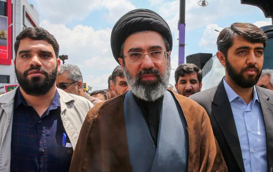 'Mücteba Hamaney ağır yaralı' iddiası! Tedavi gördüğü şehri bile verdiler