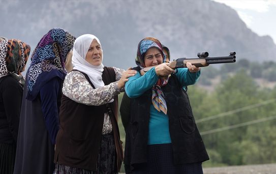 Morteza Atabaki'nin '32 Metre' Belgeseli Türkiye'de Prömiyer Yaptı