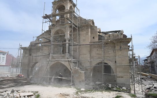 Aya Yorgi Kilisesi'nde Restorasyon Başladı